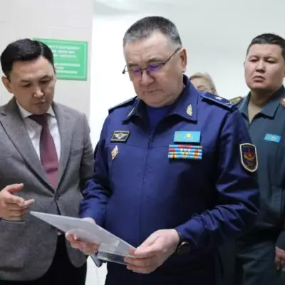 Замглавы Минобороны оценил условия службы и цифровой отбор призывников