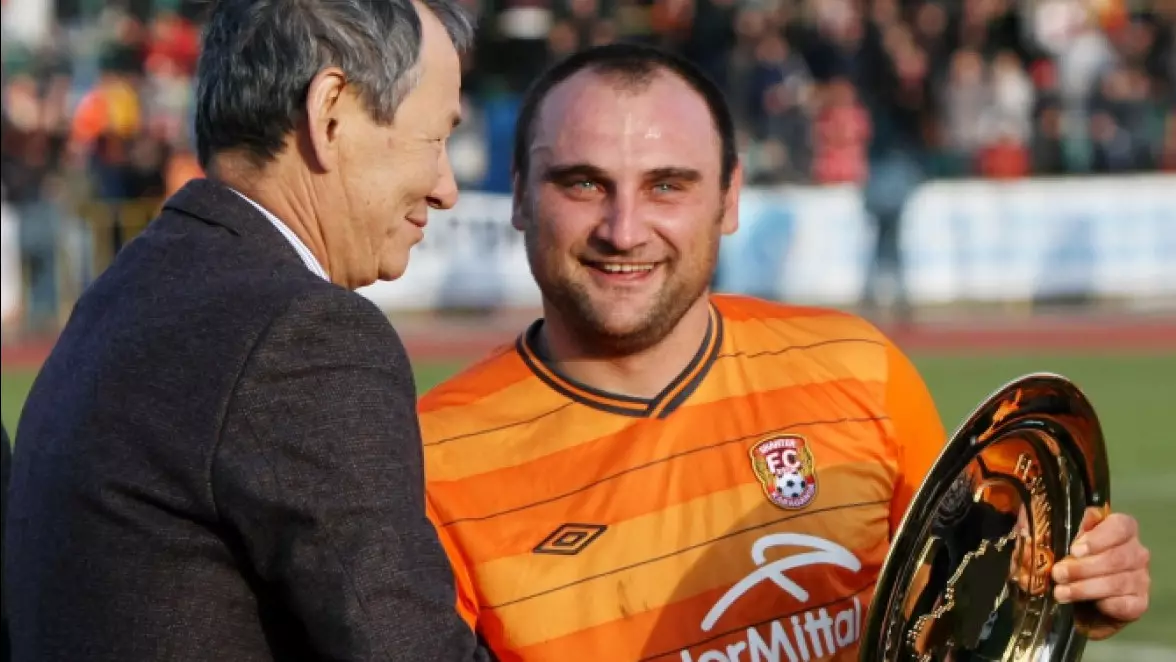 Ван Дейкті сан соқтырған футболшы: «Шахтердің» жаңа бас бапкері жайлы не білеміз?