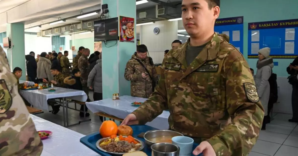   Қарулы Күштерде тамақтану жүйесінің жаңа стандарттары енгізілуде   