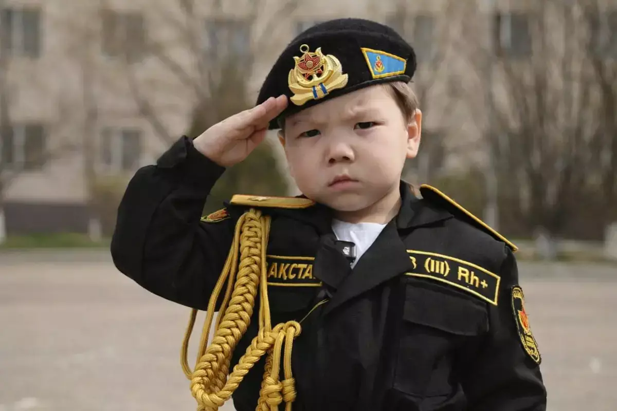 В Актау 3-летний мальчик стал «морпехом» - новости на Lada.kz 30.03.2026