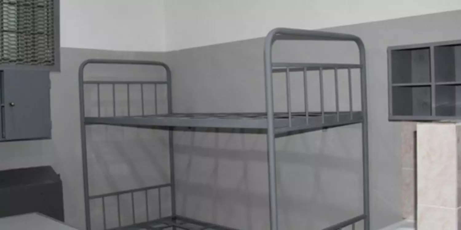 Атырауда ұлының арызынан кейін қамауда отырған ер адам өзіне қол салды