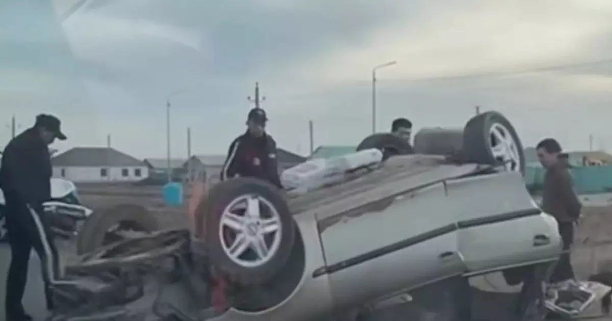  Бір үйдің екі сәбиі көз жұмды: Атырауда жаға ұстатарлық жол апаты орын алды 