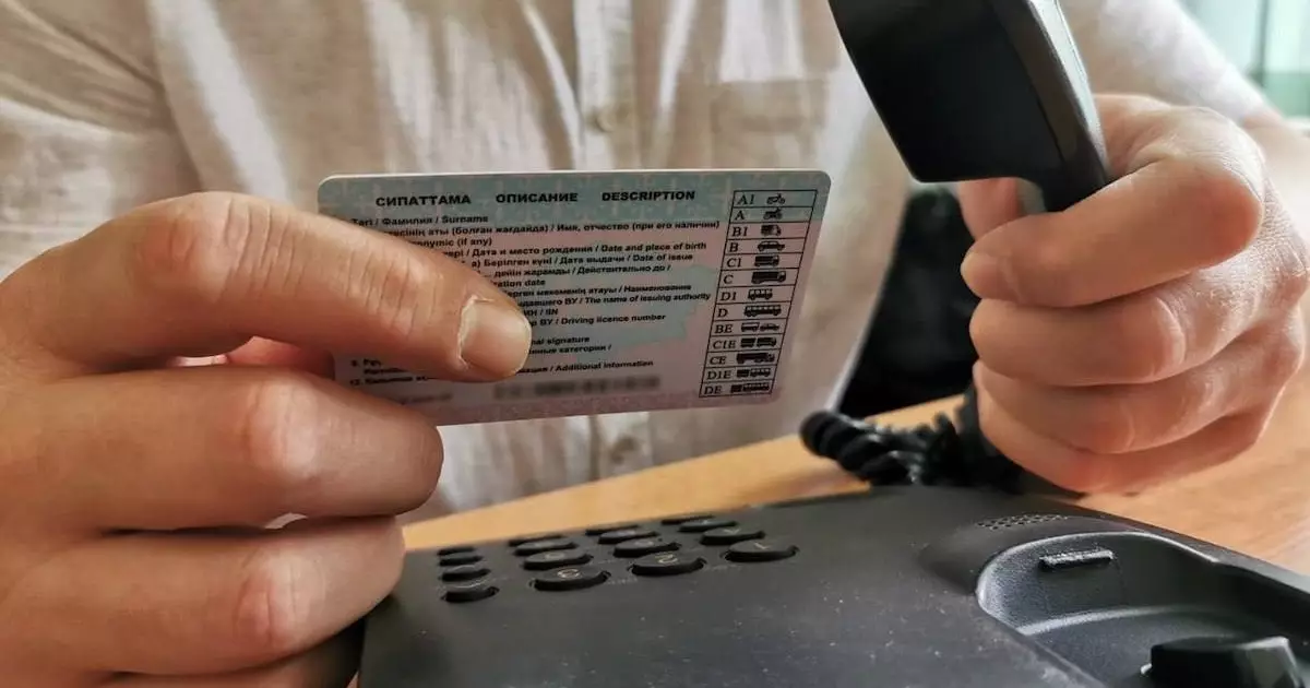  «785 теңгеге жүргізуші куәлігін алып беремін»: Семейде алаяқ ұсталды 