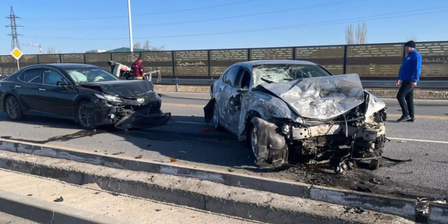 "Басы жұлынып кетті": Қызылордада жол апатынан 6 баланың әкесі мерт болды