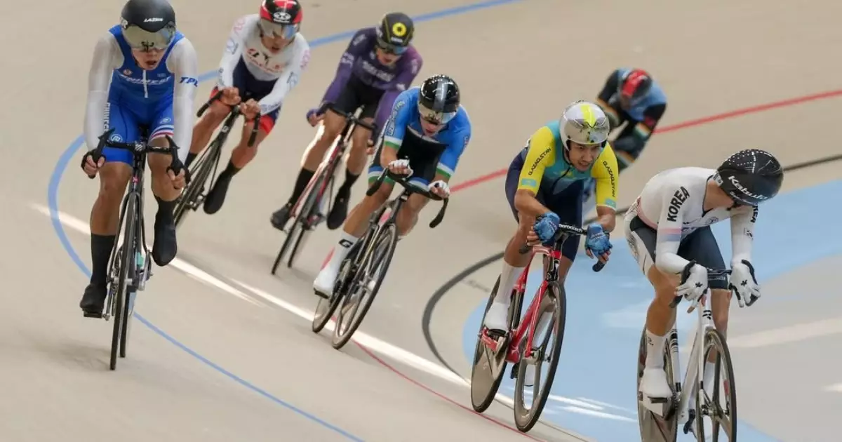   Велошабандоз Әлішер Жұмақанов Азия чемпионатында күміс медаль еншіледі   