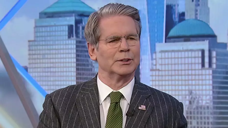 Бессент предлагает большие деньги за разоблачение мошенничества, заявляя, что Байден "опустошил их отделы по борьбе с мошенничеством".