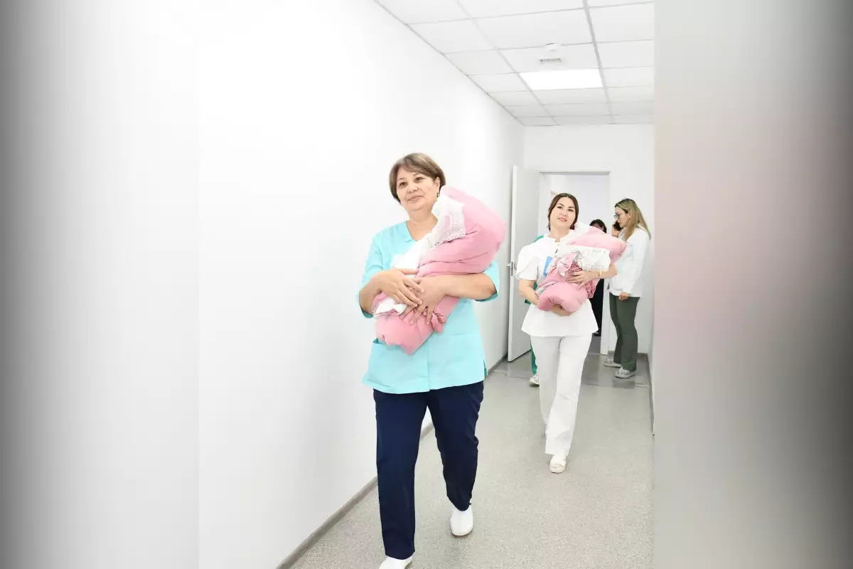 В Атырау выписали тройню: в семье стало вдвое больше дочерей