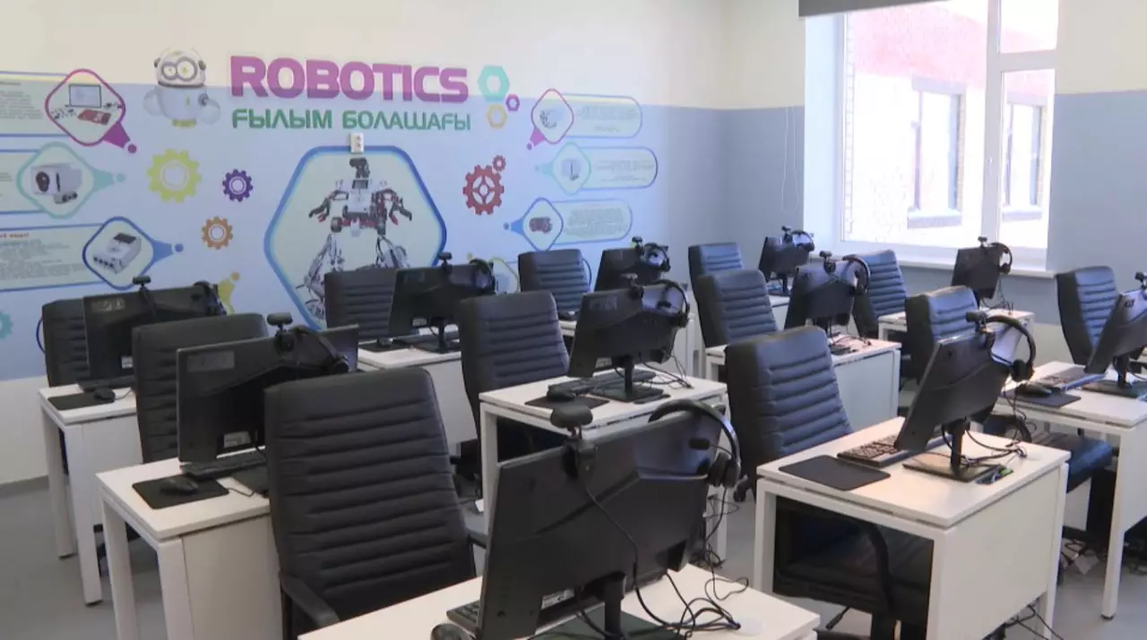 Мектептер ұлттық құндылықтарға сай безендіріледі