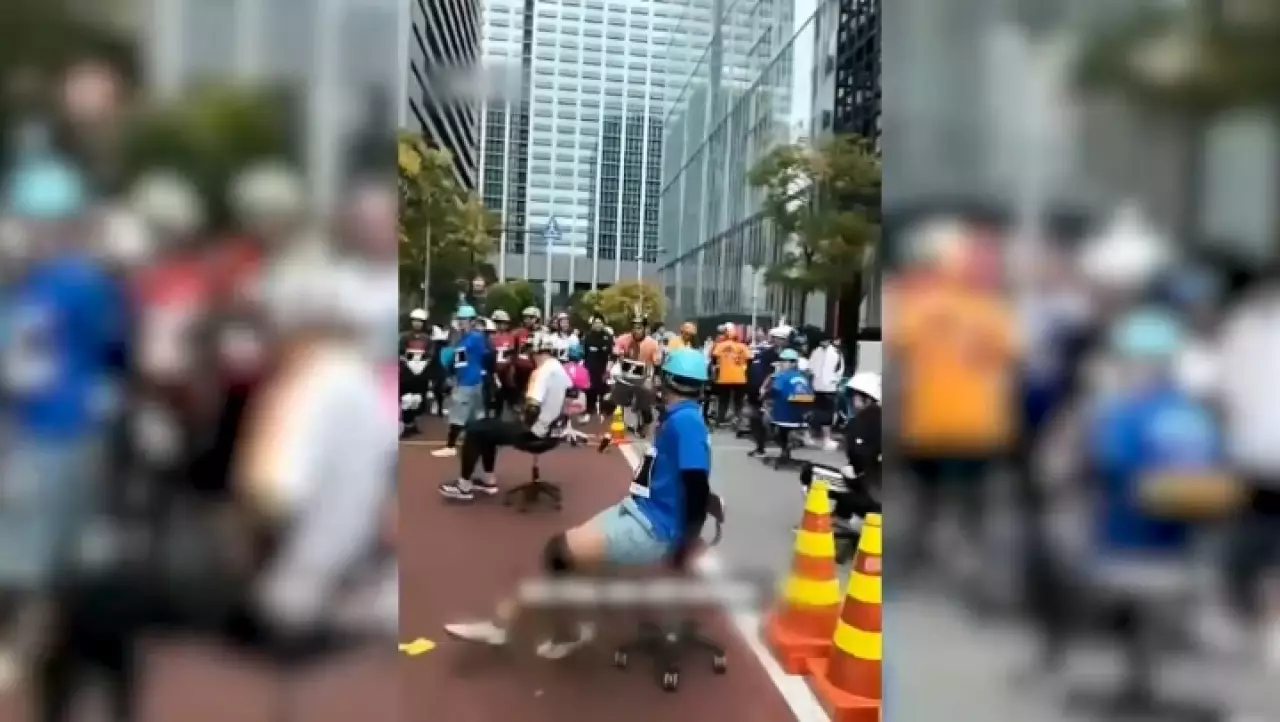 Ежегодные гонки на офисных креслах состоялись в Японии