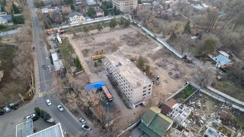 Детдом “Баганашыл“ начали сносить спустя год после скандала: объяснение акимата