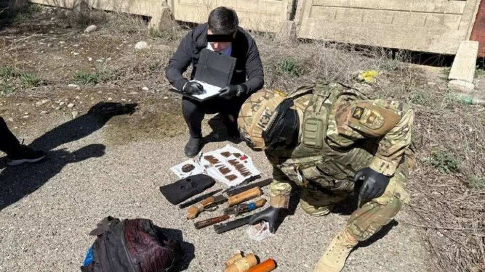 Қырғызстанда Көлбаев қылмыстық тобы мүшелеріне тиесілі қару-жарақ қоймасы табылды