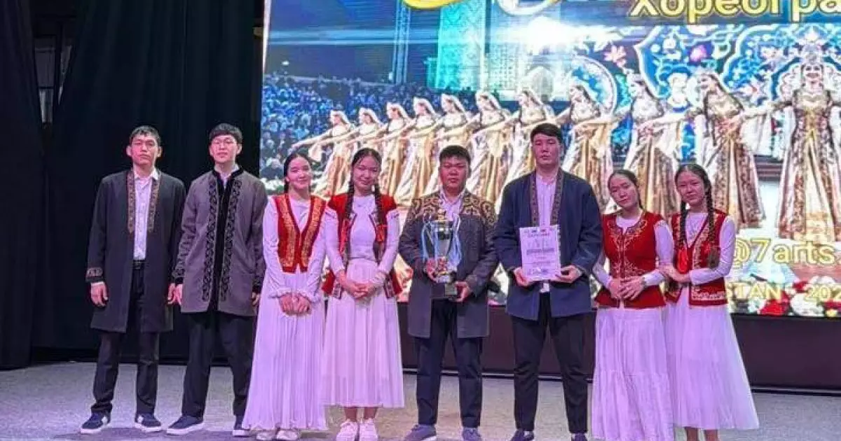  Жас өнерпаздар Ташкенттегі байқауда гран-при жеңіп алды 
