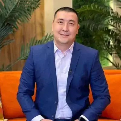 В Алматы задержали блогера Адилетхана Молдахана