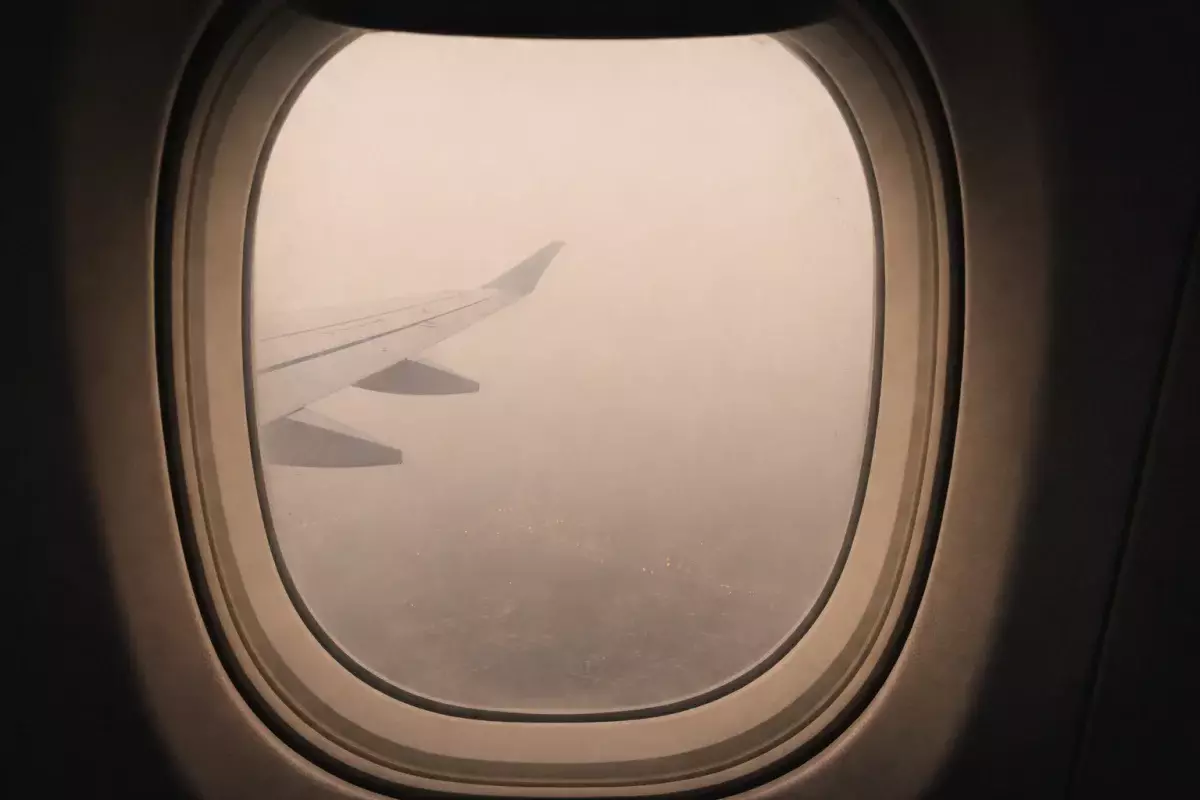 Самолет не смог приземлиться в Усть-Каменогорске и вернулся в Астану из-за «тумана»