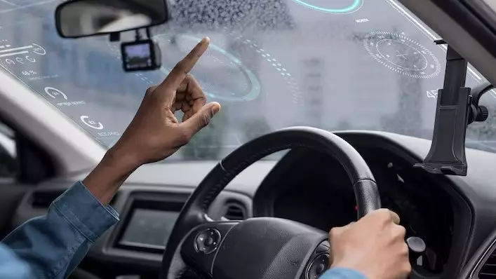 В стране появятся первые беспилотные автомобили уже в 2026 году - министр