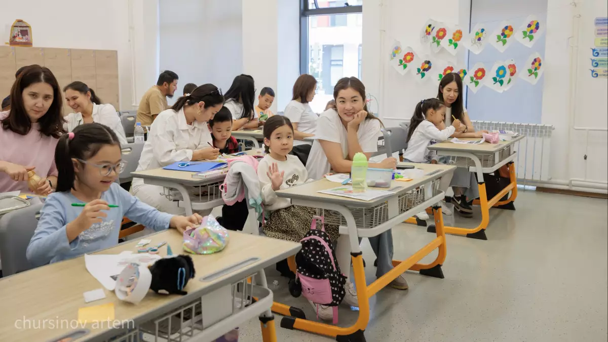 В Казахстане перенесли сроки приема в первый класс