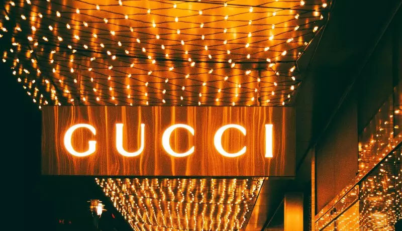Доходы Gucci в России обнулились