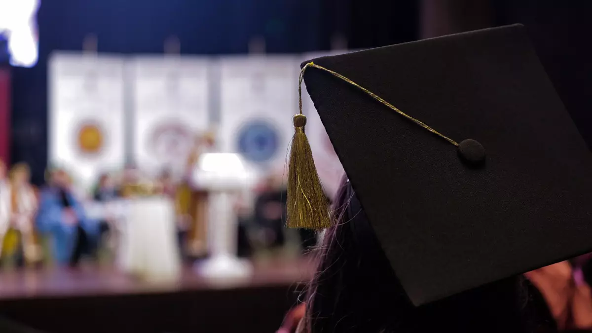 Из программы «Болашак» исключили вузы из-за посредников при поступлении