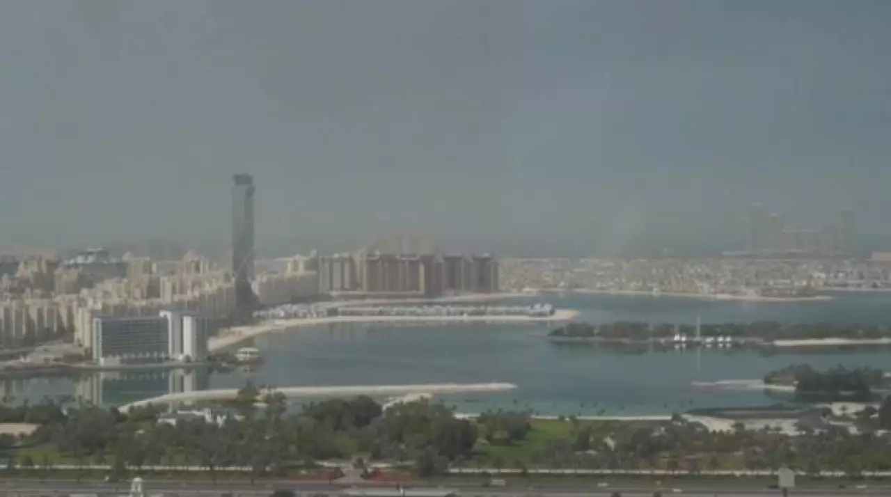 Танкер у берегов Дубая подвергся атаке