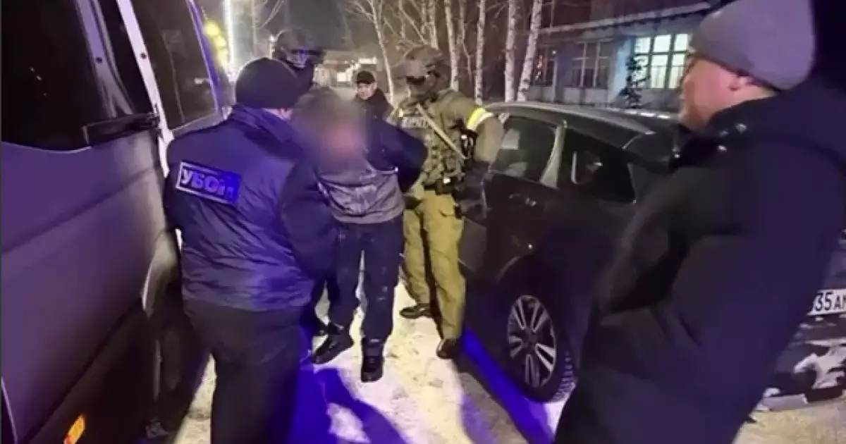  Ұлттық ұлан қызметкерлері ақша бопсалаумен айналысқан екі жігітті ұстады 