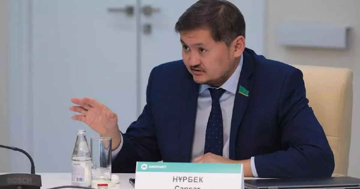  Саясат Нұрбек студенттердің шәкіртақысын арттыру туралы мәлімдеме жасады 