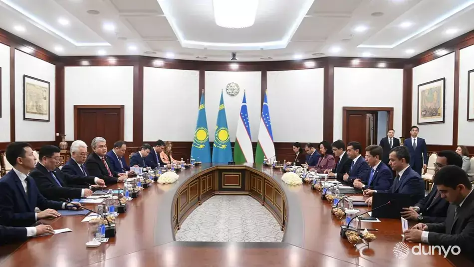 Министры иностранных дел Узбекистана и Казахстана подписали программу сотрудничества на 2026–2027 годы.