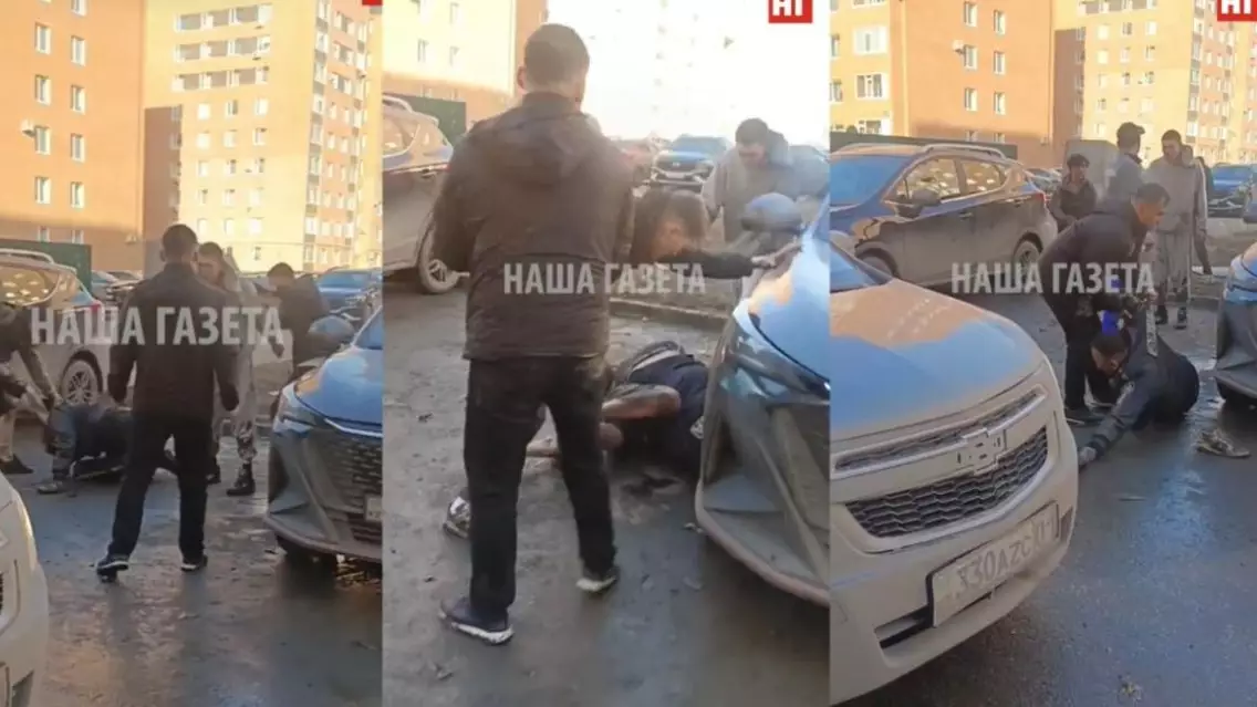 Қостанайда полицейді балалардың көзінше сабағандар ұсталды