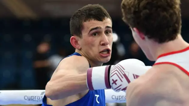 Первый номер Узбекистана неожиданно проиграл на ЧА по боксу