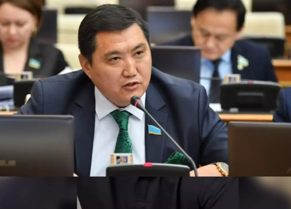 Депутат Қазақстандағытарифтердің өсуіне тыйым салу мерзімін ұзартуды сұрады