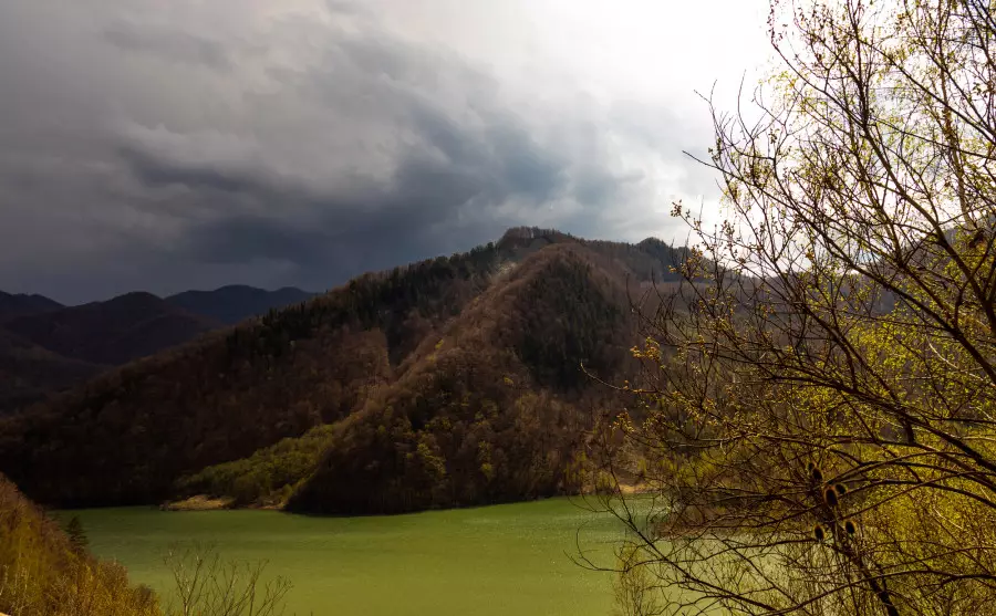 Күн күркіреп, бұршақ жауады: үш тәулікке арналған ауа райы болжамы