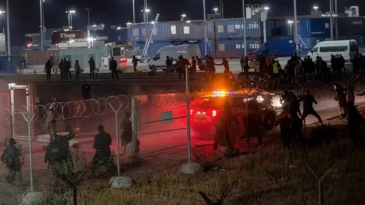 Ресейдегі қазақстандық жұмысшылардың төбелесі: СІМ төрт адамның жағдайы туралы айтты