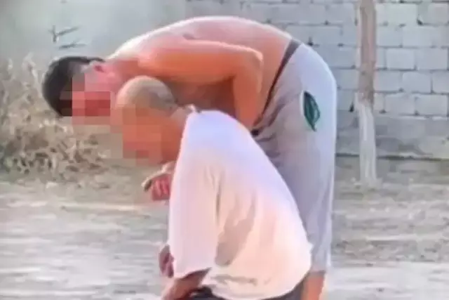 Түркістан облысында әкесін ұрып соққан ұлына қатысты шыққан үкімді өзгертілді