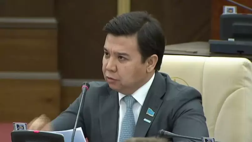 Қырықбаев шаруалардың жалақысын көтеріп, жеңілдіктер енгізуді ұсынды