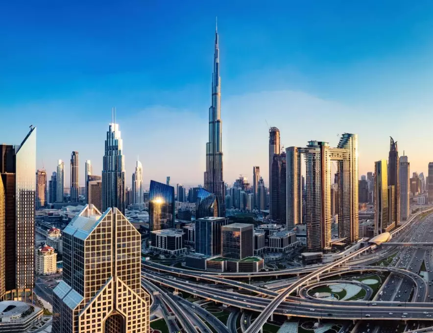  Дубайға ұшатын рейстер сәуірдің аяғына дейін тоқтатады