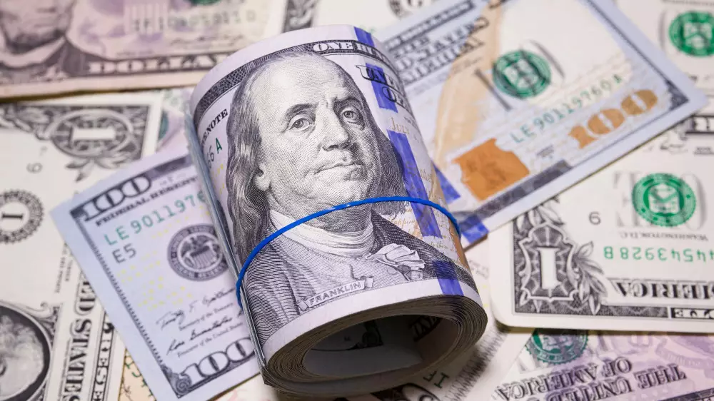 Доллар упал до 475 тенге на фоне заявлений Нацбанка