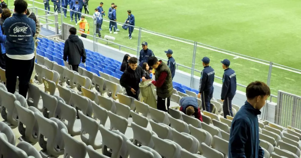  «Таза Қазақстан»: Футболшылар Қазақстан мен Комор аралдары матчында экоакция өткізді 