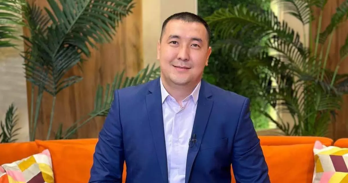   Белгілі адвокат Әділетхан Молдахан 10 тәулікке қамалды   