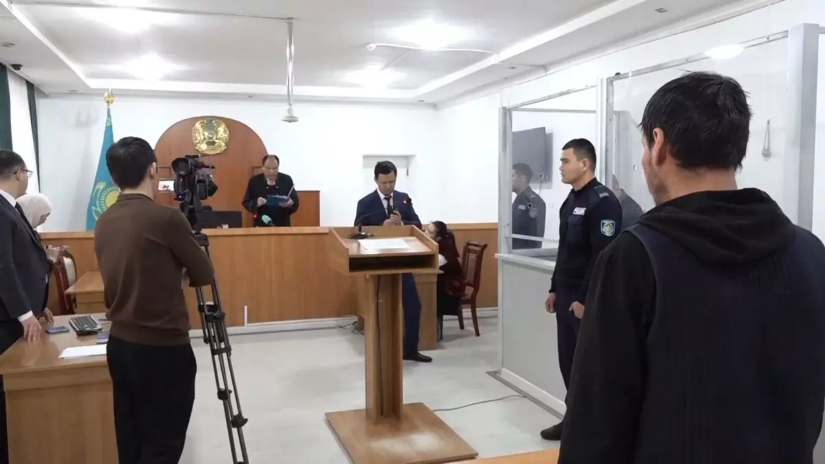 Түркістанда әкесін өлімші етіп ұрып-соққан ер адамның жазасы ауырлады