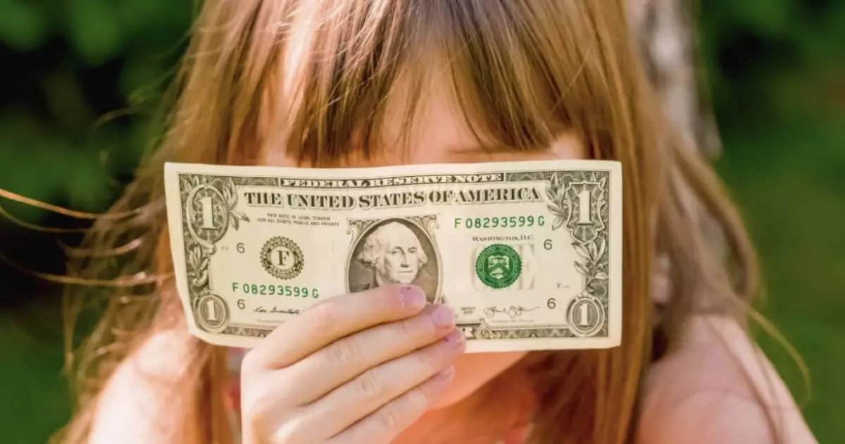  12 тысяч детей лишились выплат из Нацфонда 