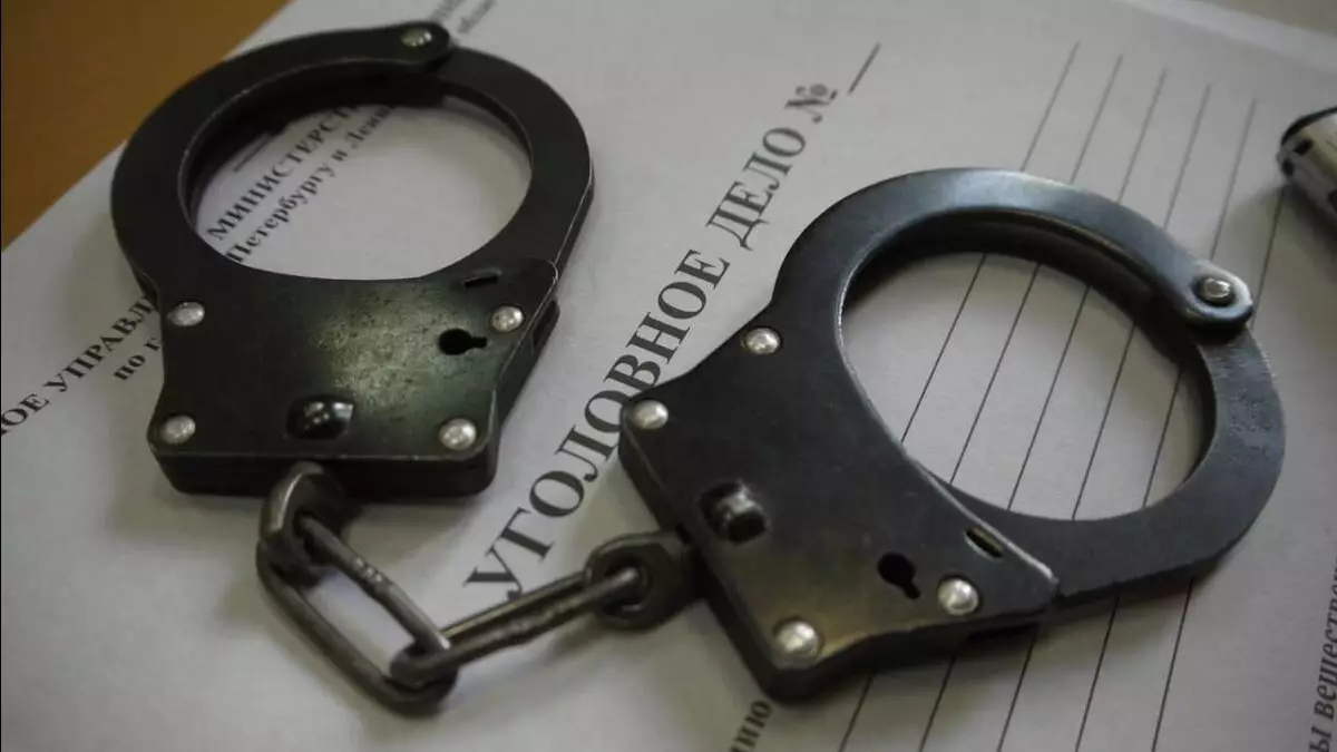 "Жұмыс ұсынамын": Адам саудасымен айналысқан көпбалалы ана сотталды