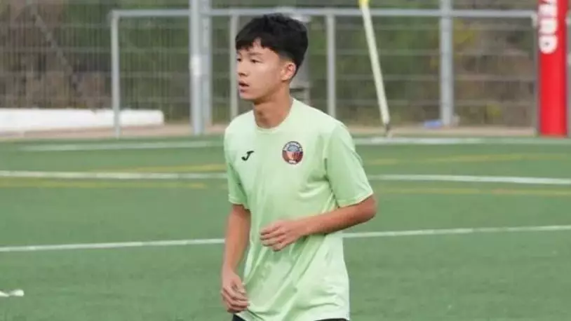 15 жасар қазақ баласы «Барселона» клубына ресми түрде ауысты