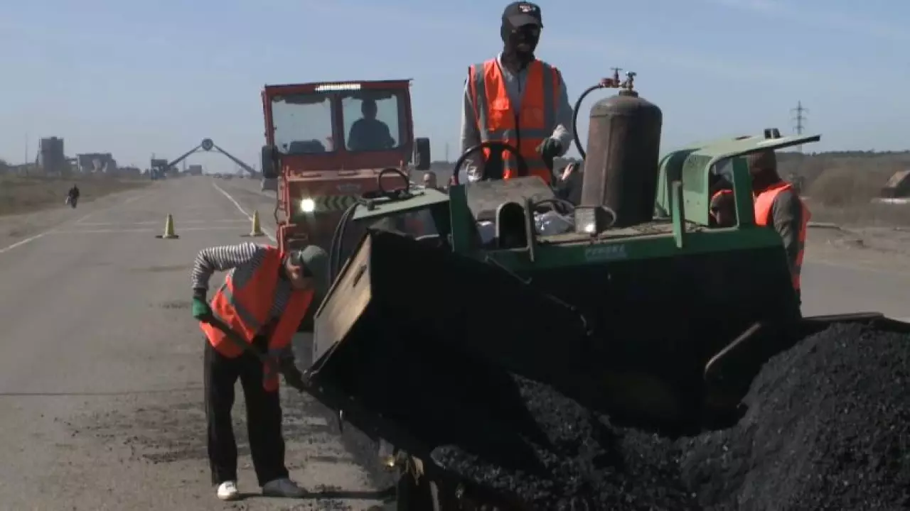 Сезон ремонта дорог стартовал в Карагандинской области