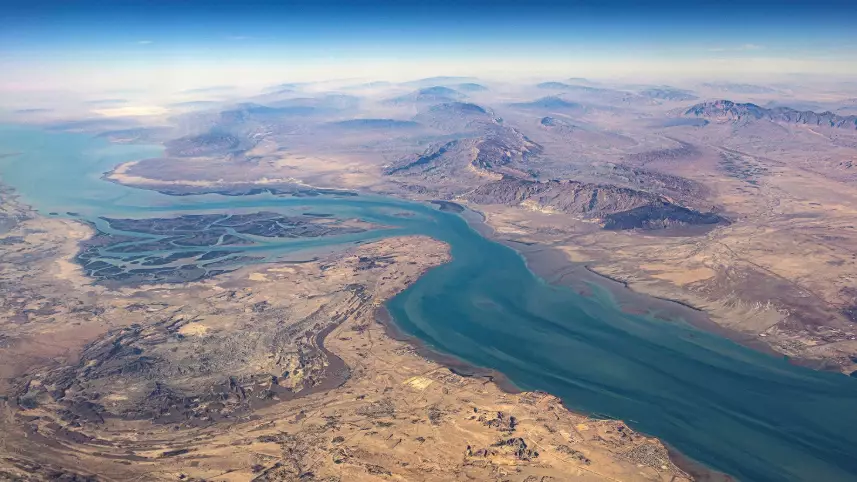 АҚШ пен Иран Ормуз бұғазы ашылса, атысты тоқтату туралы келісімді талқылауда