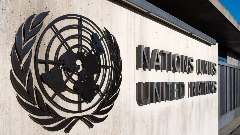 ОАЭ обратились в ООН за одобрением мер по открытию Ормузского пролива,  включая силовые