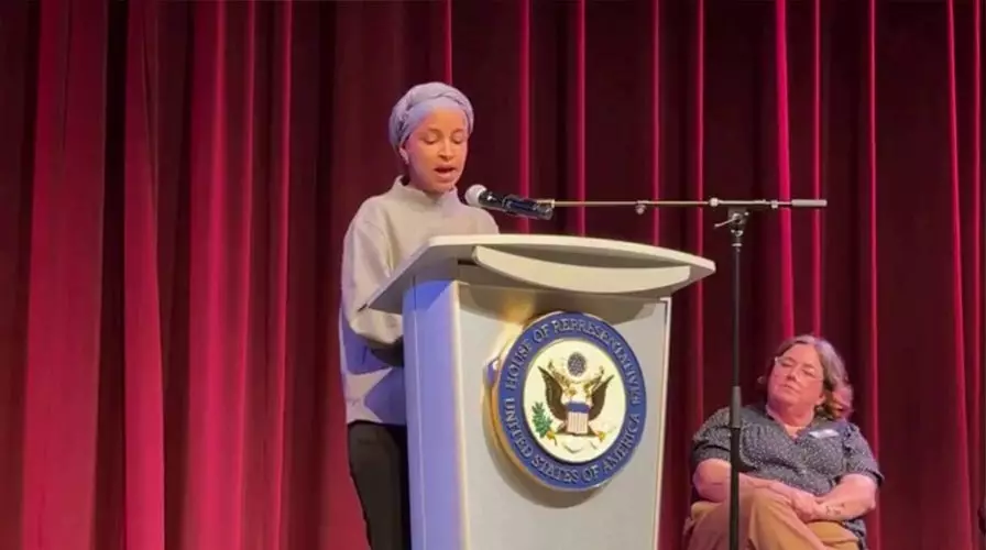 Ильхан Омар признает, что демократы ответственны за приостановку работы МВБ.