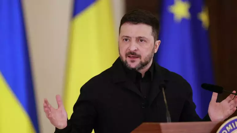 Зеленский АҚШ-пен Украинаның қауіпсіздігін нығайту туралы келісімге келгенін мәлімдеді