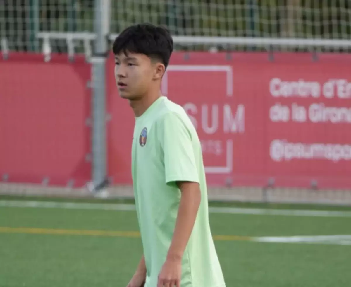 15-летний футболист из Казахстана подписал контракт с «Барселоной»