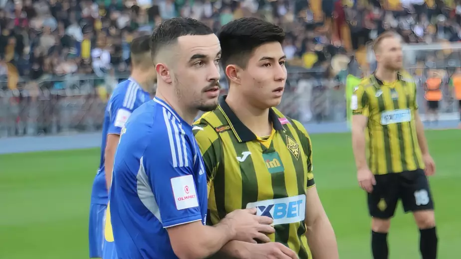 Проданы все билеты на матч "Кайрат" - "Астана"