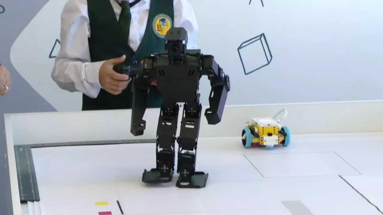 Бесплатные занятия по робототехнике проходят в десятках школ Астаны