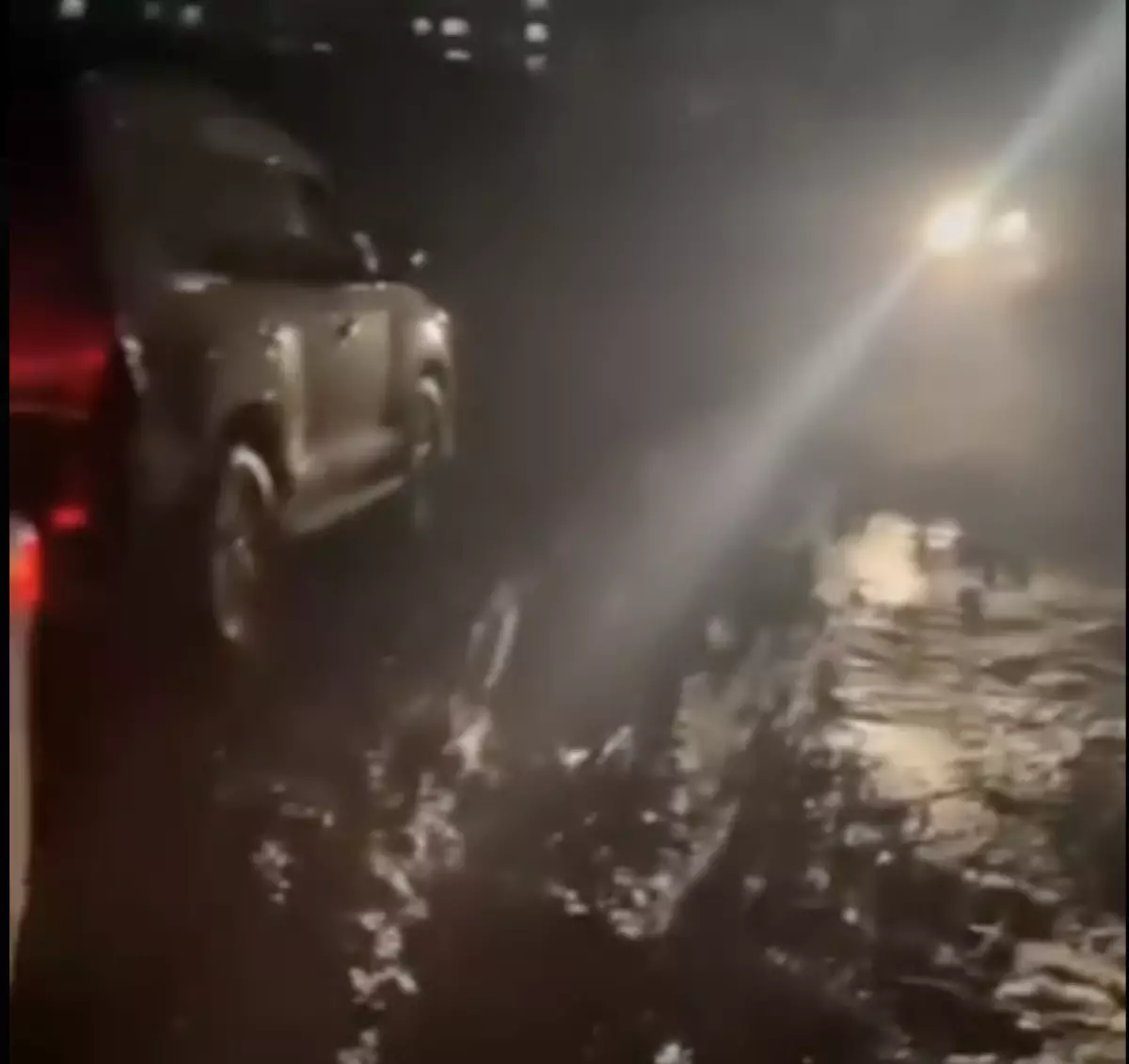 Семейде жол емес – батпақ: көлік батып, тұрғындар әбден шаршады